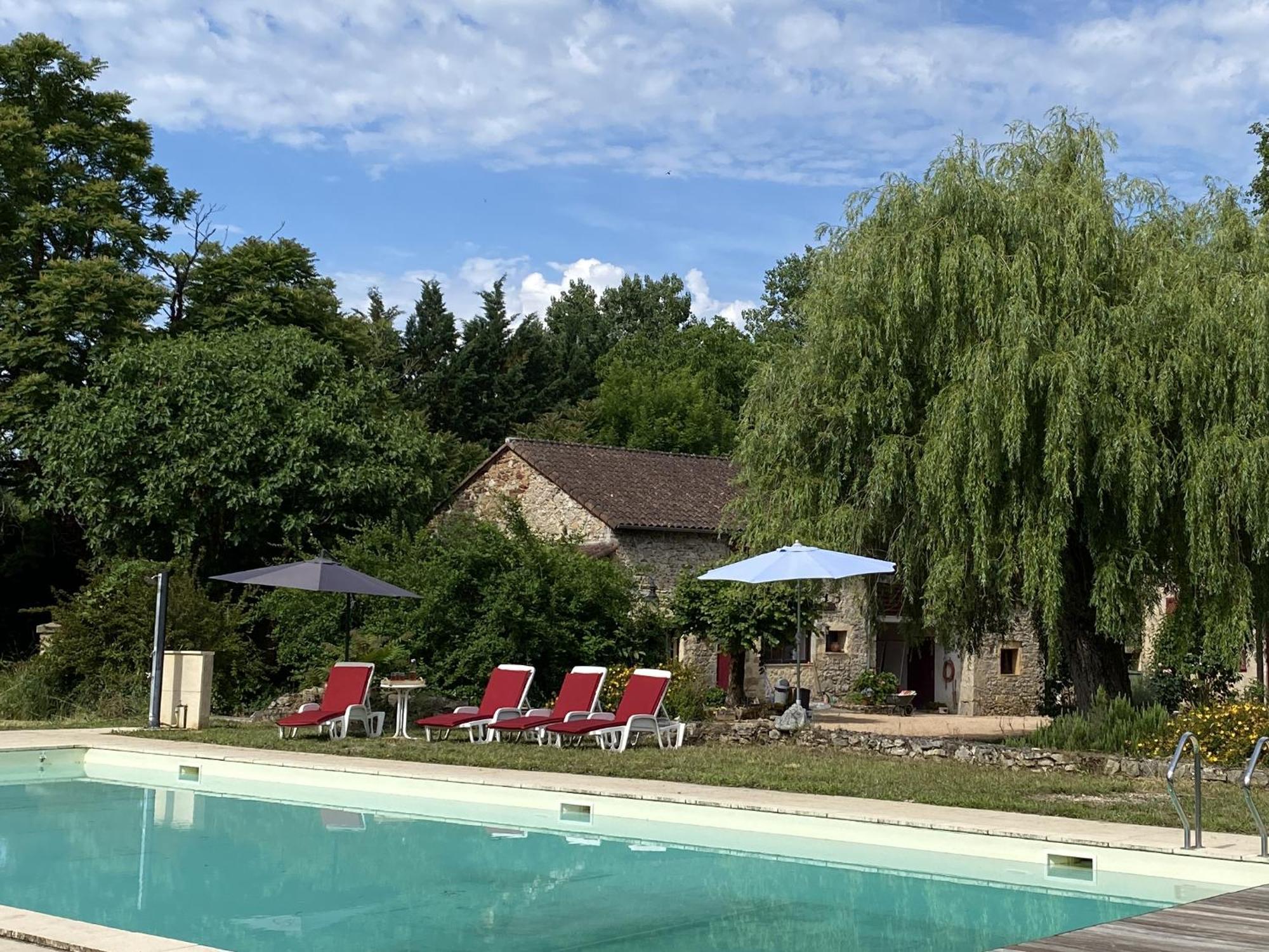 Sfeervol Vakantiehuis Op Landgoed Aan De Dordogne Villa Prudhomat Exterior photo